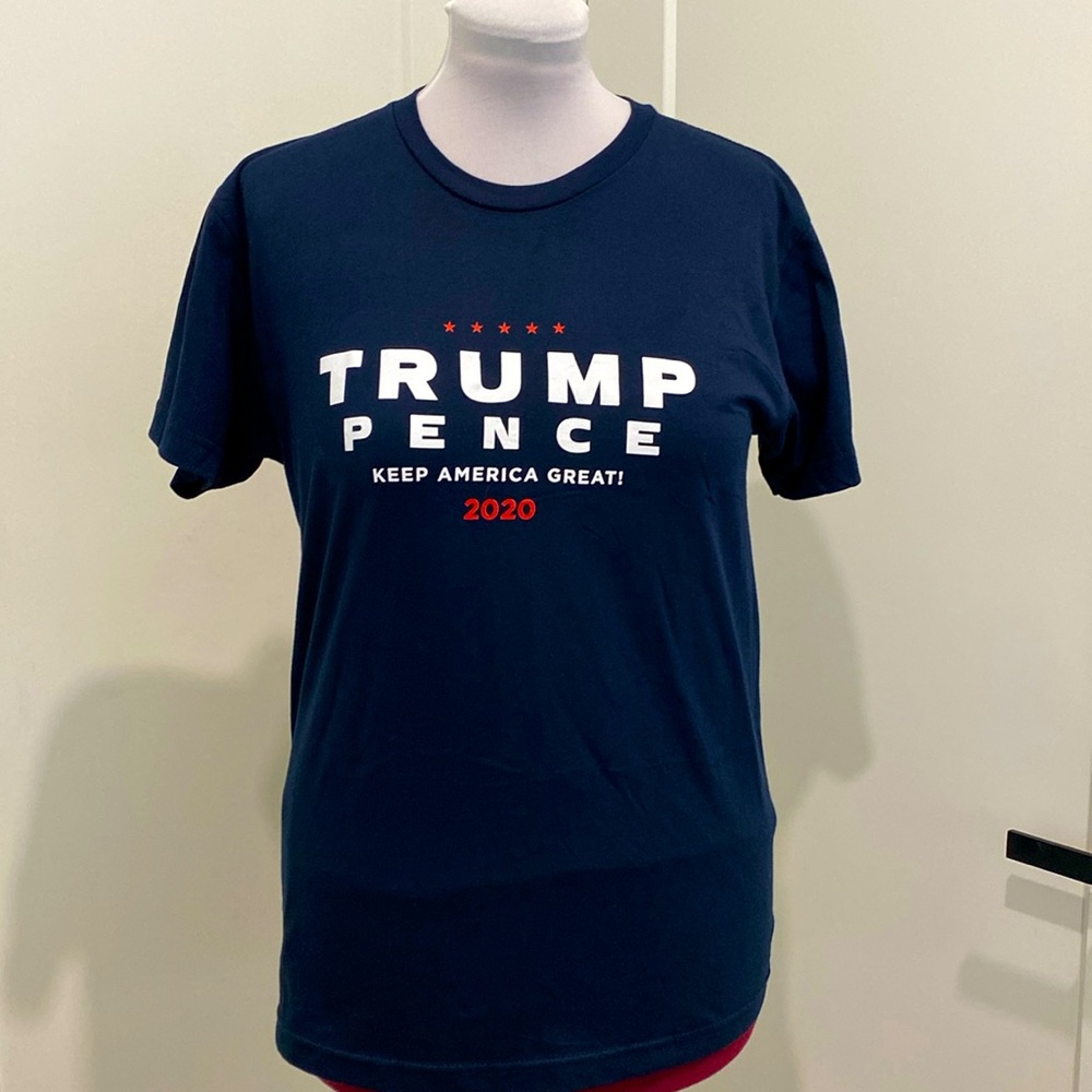 NWOT Official Trump Pence 2020 Keep America Great Collectible Campaign T-Shirt